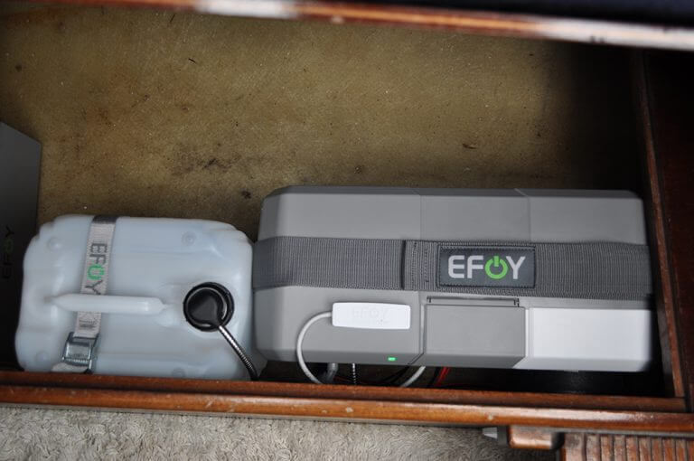 Einbau Bank Segelboot Tankpatrone Efoy