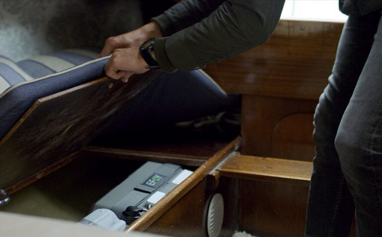 Einbau Segelboot Bank Klappe